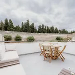 Apartment Mary Orange - No 232 2 - Modern & Inviting